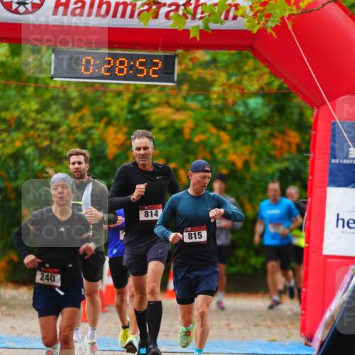 11.10.2026 - Bramfelder Halbmarathon 2026 LAZAROV Photography http://msf.ph/oto/10840691 11.10.2026 09:58:50 Laufen 0, 28, 52, 240, 814, 815 meine-sportfotos.de