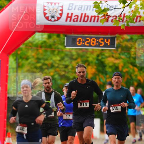 11.10.2026 - Bramfelder Halbmarathon 2026 LAZAROV Photography http://msf.ph/oto/10840698 11.10.2026 09:58:52 Laufen 240, 0, 28, 54, 17, 814, 815 meine-sportfotos.de