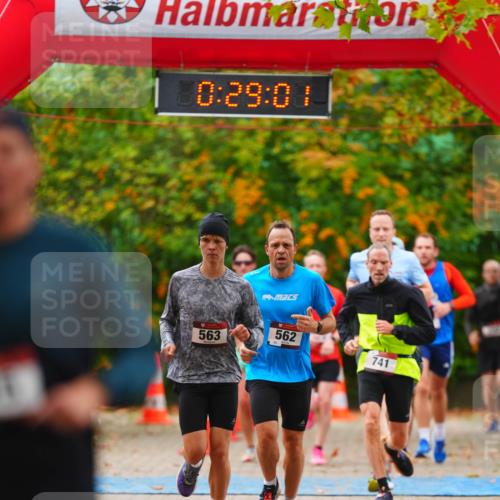 11.10.2026 - Bramfelder Halbmarathon 2026 LAZAROV Photography http://msf.ph/oto/10840720 11.10.2026 09:58:59 Laufen 10, 29, 01, 563, 562, 741 meine-sportfotos.de