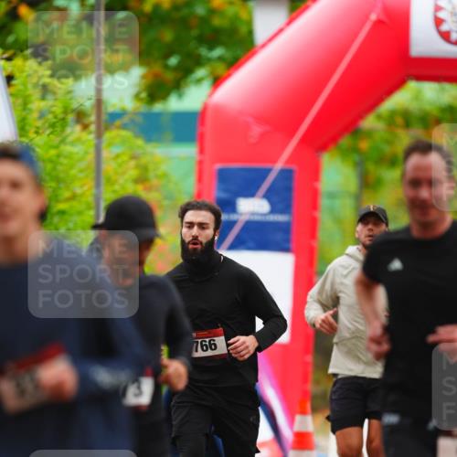 11.10.2026 - Bramfelder Halbmarathon 2026 LAZAROV Photography http://msf.ph/oto/10840792 11.10.2026 09:59:41 Laufen 766 meine-sportfotos.de
