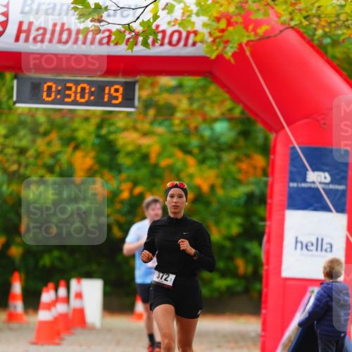 11.10.2026 - Bramfelder Halbmarathon 2026 LAZAROV Photography http://msf.ph/oto/10840817 11.10.2026 10:00:17 Laufen 0, 30, 19, 372 meine-sportfotos.de