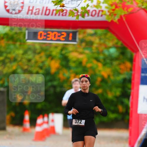 11.10.2026 - Bramfelder Halbmarathon 2026 LAZAROV Photography http://msf.ph/oto/10840821 11.10.2026 10:00:19 Laufen 0, 30, 21, 372 meine-sportfotos.de