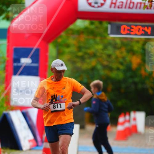 11.10.2026 - Bramfelder Halbmarathon 2026 LAZAROV Photography http://msf.ph/oto/10840859 11.10.2026 10:00:39 Laufen 811, 3, 0, 30, 4 meine-sportfotos.de
