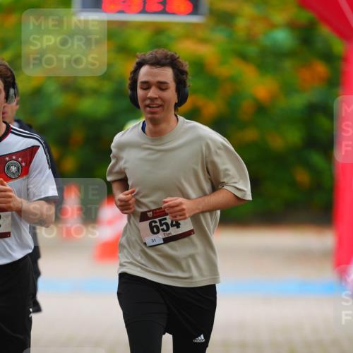 11.10.2026 - Bramfelder Halbmarathon 2026 LAZAROV Photography http://msf.ph/oto/10840882 11.10.2026 10:01:14 Laufen 654, 31 meine-sportfotos.de