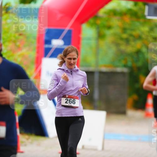 11.10.2026 - Bramfelder Halbmarathon 2026 LAZAROV Photography http://msf.ph/oto/10840974 11.10.2026 10:02:15 Laufen 266 meine-sportfotos.de
