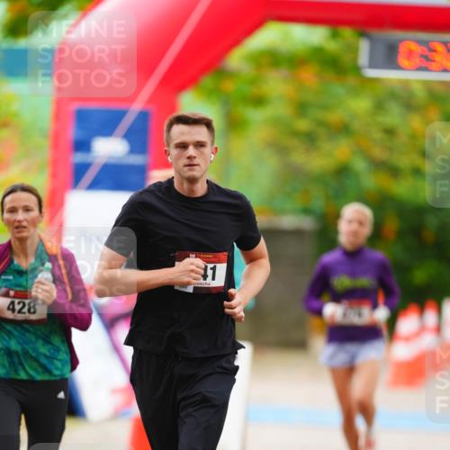 11.10.2026 - Bramfelder Halbmarathon 2026 LAZAROV Photography http://msf.ph/oto/10840982 11.10.2026 10:02:24 Laufen 428, 41 meine-sportfotos.de