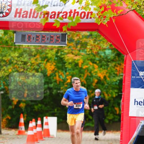 11.10.2026 - Bramfelder Halbmarathon 2026 LAZAROV Photography http://msf.ph/oto/10841065 11.10.2026 10:03:33 Laufen 456 meine-sportfotos.de