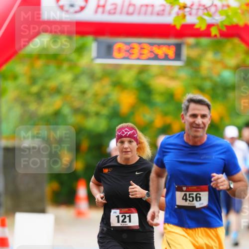 11.10.2026 - Bramfelder Halbmarathon 2026 LAZAROV Photography http://msf.ph/oto/10841071 11.10.2026 10:03:42 Laufen 0, 33644, 298, 121, 456 meine-sportfotos.de