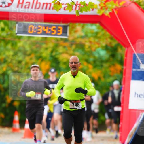 11.10.2026 - Bramfelder Halbmarathon 2026 LAZAROV Photography http://msf.ph/oto/10841186 11.10.2026 10:04:51 Laufen 0, 34, 53, 748, 257 meine-sportfotos.de