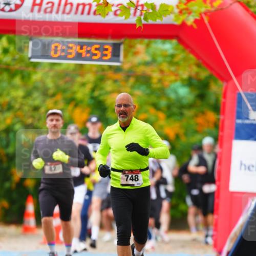11.10.2026 - Bramfelder Halbmarathon 2026 LAZAROV Photography http://msf.ph/oto/10841187 11.10.2026 10:04:51 Laufen 0, 34, 53, 748, 257 meine-sportfotos.de
