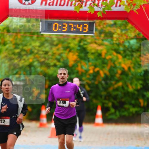 11.10.2026 - Bramfelder Halbmarathon 2026 LAZAROV Photography http://msf.ph/oto/10841403 11.10.2026 10:07:41 Laufen 12, 0, 37, 43, 565 meine-sportfotos.de