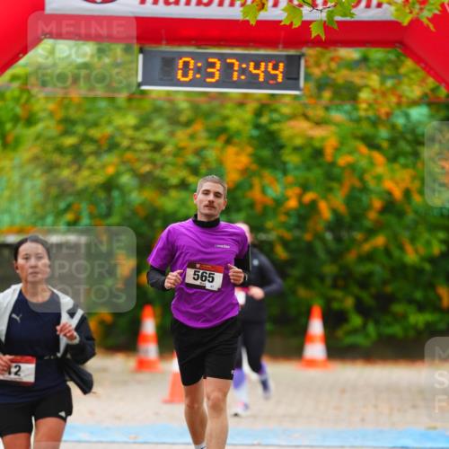 11.10.2026 - Bramfelder Halbmarathon 2026 LAZAROV Photography http://msf.ph/oto/10841404 11.10.2026 10:07:41 Laufen 12, 0, 37, 44, 565 meine-sportfotos.de