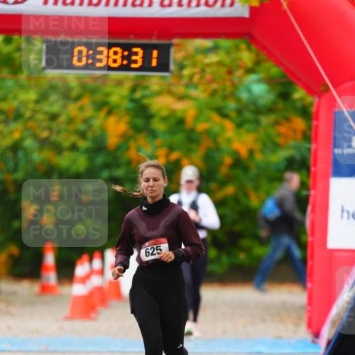11.10.2026 - Bramfelder Halbmarathon 2026 LAZAROV Photography http://msf.ph/oto/10841437 11.10.2026 10:08:29 Laufen 80, 38, 31, 625 meine-sportfotos.de