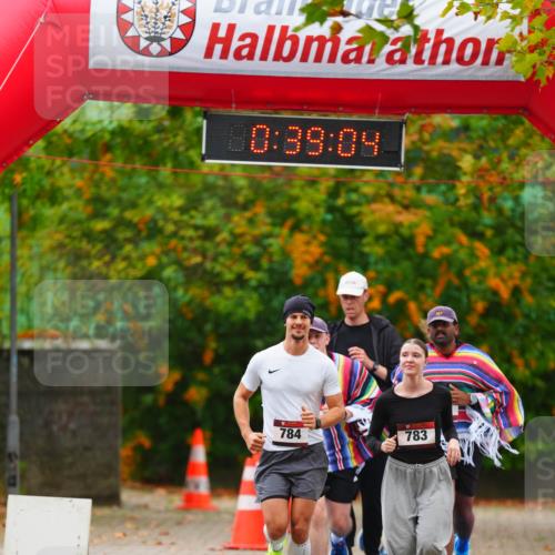 11.10.2026 - Bramfelder Halbmarathon 2026 LAZAROV Photography http://msf.ph/oto/10841466 11.10.2026 10:09:02 Laufen 00, 39, 09, 784, 783 meine-sportfotos.de