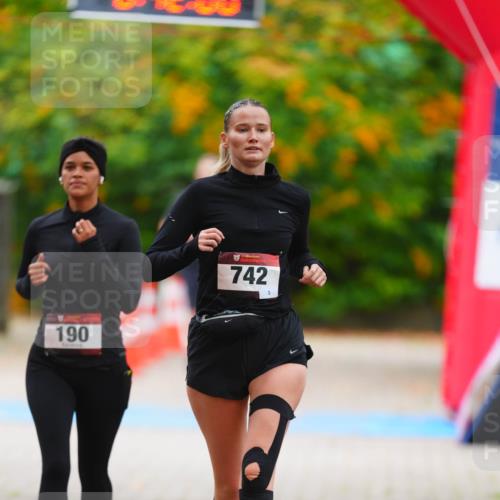 11.10.2026 - Bramfelder Halbmarathon 2026 LAZAROV Photography http://msf.ph/oto/10841656 11.10.2026 10:11:58 Laufen 190, 742, 3 meine-sportfotos.de