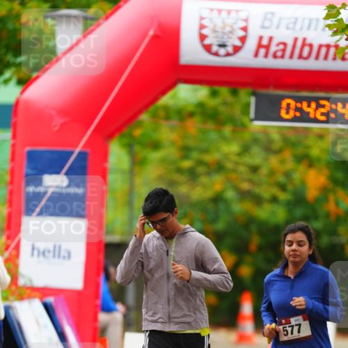 11.10.2026 - Bramfelder Halbmarathon 2026 LAZAROV Photography http://msf.ph/oto/10841717 11.10.2026 10:12:39 Laufen 0, 42, 4, 293, 577 meine-sportfotos.de