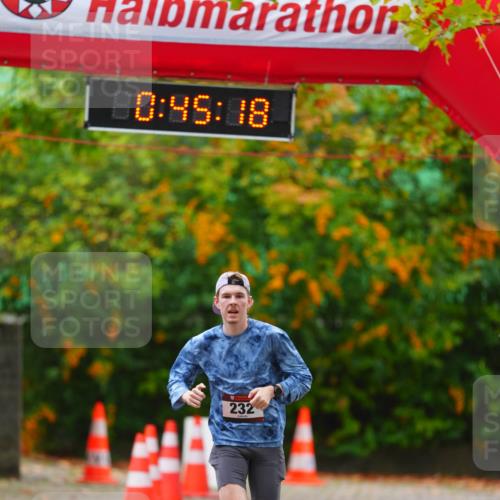 11.10.2026 - Bramfelder Halbmarathon 2026 LAZAROV Photography http://msf.ph/oto/10841858 11.10.2026 10:15:15 Laufen 00, 45, 18, 232 meine-sportfotos.de