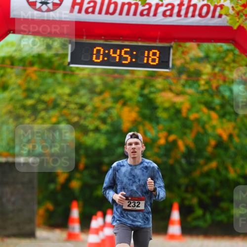11.10.2026 - Bramfelder Halbmarathon 2026 LAZAROV Photography http://msf.ph/oto/10841859 11.10.2026 10:15:16 Laufen 0, 45, 18, 232 meine-sportfotos.de