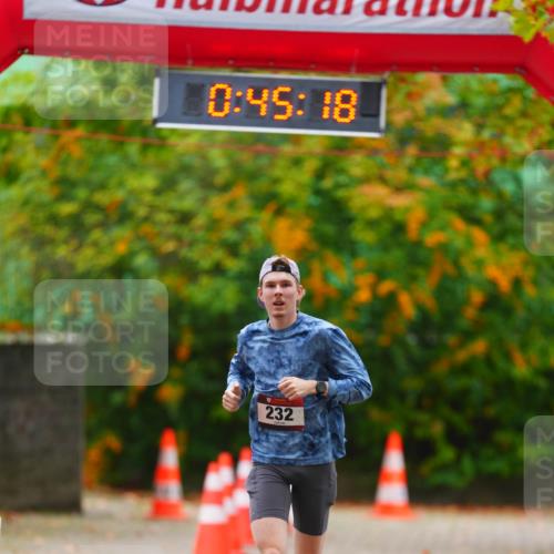 11.10.2026 - Bramfelder Halbmarathon 2026 LAZAROV Photography http://msf.ph/oto/10841860 11.10.2026 10:15:16 Laufen 0, 45, 18, 232 meine-sportfotos.de