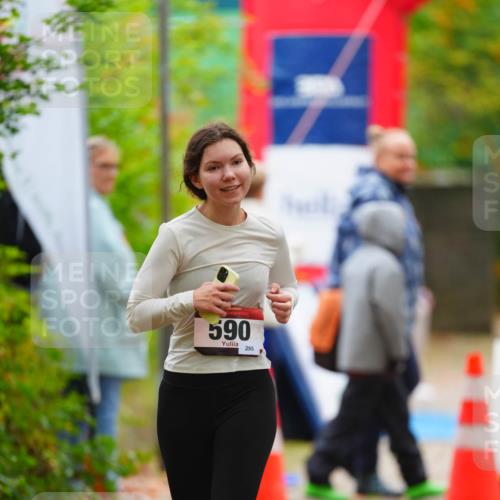 11.10.2026 - Bramfelder Halbmarathon 2026 LAZAROV Photography http://msf.ph/oto/10841903 11.10.2026 10:15:51 Laufen 590, 295 meine-sportfotos.de