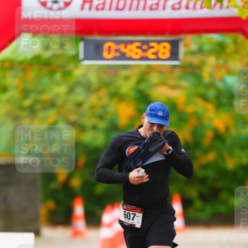 11.10.2026 - Bramfelder Halbmarathon 2026 LAZAROV Photography http://msf.ph/oto/10841923 11.10.2026 10:16:25 Laufen 0, 46, 28, 607, 25 meine-sportfotos.de
