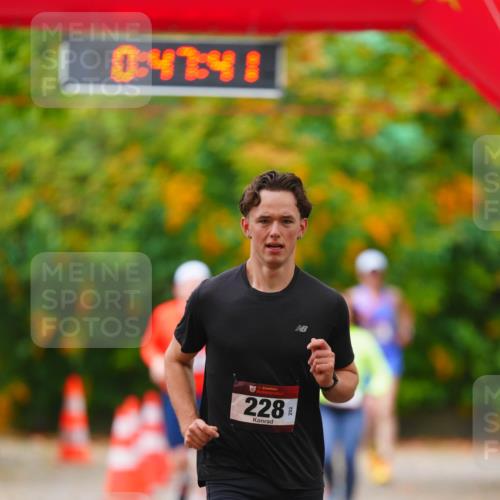 11.10.2026 - Bramfelder Halbmarathon 2026 LAZAROV Photography http://msf.ph/oto/10841982 11.10.2026 10:17:39 Laufen 04741, 228, 222 meine-sportfotos.de