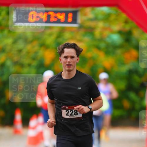 11.10.2026 - Bramfelder Halbmarathon 2026 LAZAROV Photography http://msf.ph/oto/10841983 11.10.2026 10:17:39 Laufen 04741, 228 meine-sportfotos.de