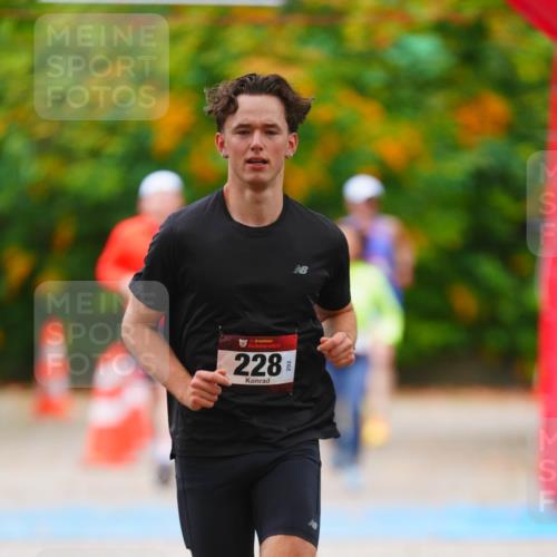 11.10.2026 - Bramfelder Halbmarathon 2026 LAZAROV Photography http://msf.ph/oto/10841985 11.10.2026 10:17:40 Laufen 35, 228 meine-sportfotos.de
