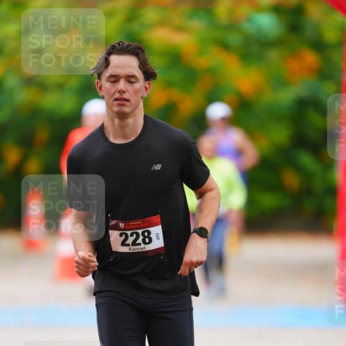 11.10.2026 - Bramfelder Halbmarathon 2026 LAZAROV Photography http://msf.ph/oto/10841987 11.10.2026 10:17:40 Laufen 25, 228, 292 meine-sportfotos.de