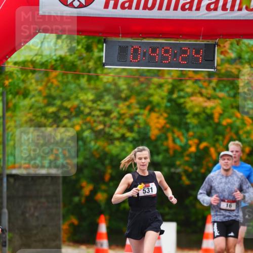 11.10.2026 - Bramfelder Halbmarathon 2026 LAZAROV Photography http://msf.ph/oto/10842143 11.10.2026 10:19:22 Laufen 20, 0, 49, 29, 531, 16 meine-sportfotos.de