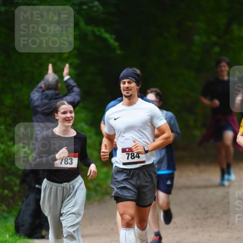 11.10.2026 - Bramfelder Halbmarathon 2026 LAZAROV Photography http://msf.ph/oto/10843116 11.10.2026 10:39:36 Laufen 783, 784 meine-sportfotos.de
