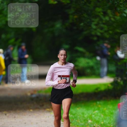 11.10.2026 - Bramfelder Halbmarathon 2026 LAZAROV Photography http://msf.ph/oto/10843623 11.10.2026 10:47:39 Laufen  meine-sportfotos.de