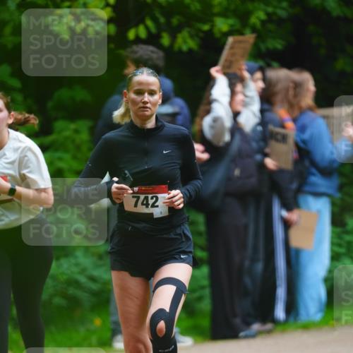 11.10.2026 - Bramfelder Halbmarathon 2026 LAZAROV Photography http://msf.ph/oto/10843729 11.10.2026 10:50:00 Laufen 742 meine-sportfotos.de