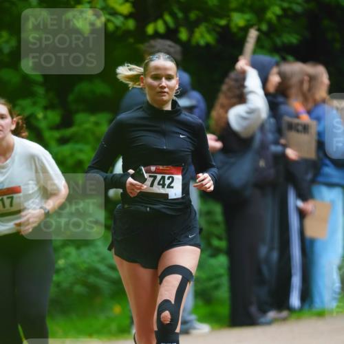 11.10.2026 - Bramfelder Halbmarathon 2026 LAZAROV Photography http://msf.ph/oto/10843730 11.10.2026 10:50:00 Laufen 17, 742 meine-sportfotos.de