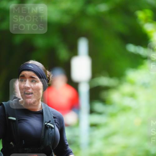 11.10.2026 - Bramfelder Halbmarathon 2026 LAZAROV Photography http://msf.ph/oto/10844117 11.10.2026 10:56:39 Laufen 614 meine-sportfotos.de
