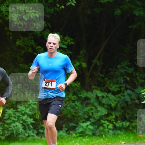 11.10.2026 - Bramfelder Halbmarathon 2026 LAZAROV Photography http://msf.ph/oto/10844624 11.10.2026 11:03:11 Laufen 271 meine-sportfotos.de