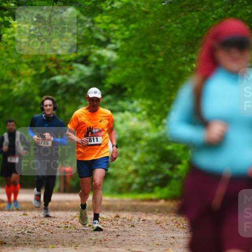 11.10.2026 - Bramfelder Halbmarathon 2026 LAZAROV Photography http://msf.ph/oto/10845178 11.10.2026 11:14:17 Laufen 725, 811 meine-sportfotos.de