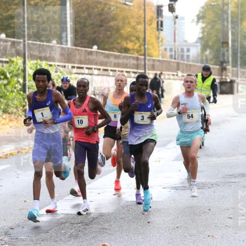 25.10.2026 - hella hamburg halbmarathon Jannik Wohlers http://msf.ph/oto/10847897 25.10.2026 10:07:42 Lombardsbrücke 3, 10, 1, 19, 24, 54, 29, 8 meine-sportfotos.de