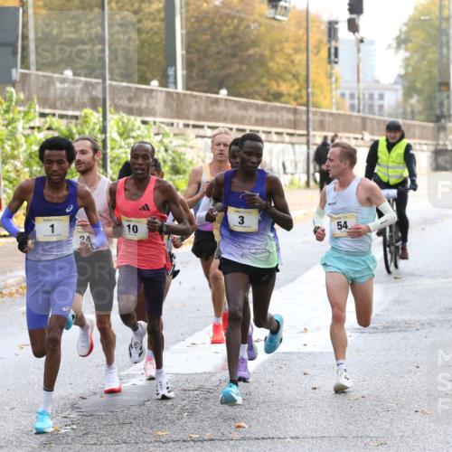 25.10.2026 - hella hamburg halbmarathon Jannik Wohlers http://msf.ph/oto/10847898 25.10.2026 10:07:42 Lombardsbrücke 3, 24, 19, 1, 10, 54, 29, 8 meine-sportfotos.de