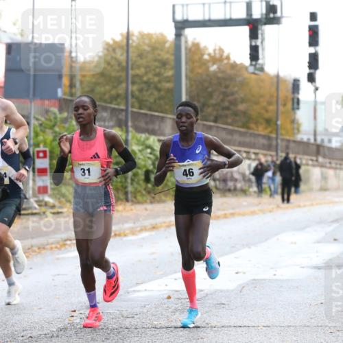 25.10.2026 - hella hamburg halbmarathon Jannik Wohlers http://msf.ph/oto/10847926 25.10.2026 10:10:55 Lombardsbrücke 20, 23, 16804, 31, 34074, 34751, 35778, 46, 6187 meine-sportfotos.de