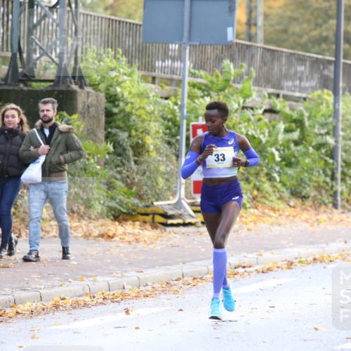 25.10.2026 - hella hamburg halbmarathon Jannik Wohlers http://msf.ph/oto/10847941 25.10.2026 10:11:28 Lombardsbrücke 33 meine-sportfotos.de