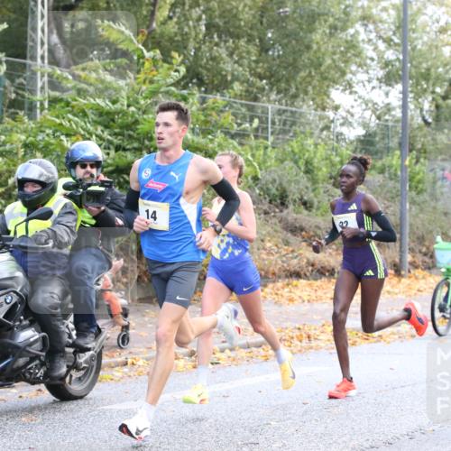 25.10.2026 - hella hamburg halbmarathon Jannik Wohlers http://msf.ph/oto/10847960 25.10.2026 10:11:50 Lombardsbrücke 14, 32, 34 meine-sportfotos.de