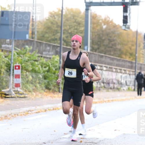 25.10.2026 - hella hamburg halbmarathon Jannik Wohlers http://msf.ph/oto/10847966 25.10.2026 10:12:40 Lombardsbrücke 41, 26, 30088 meine-sportfotos.de