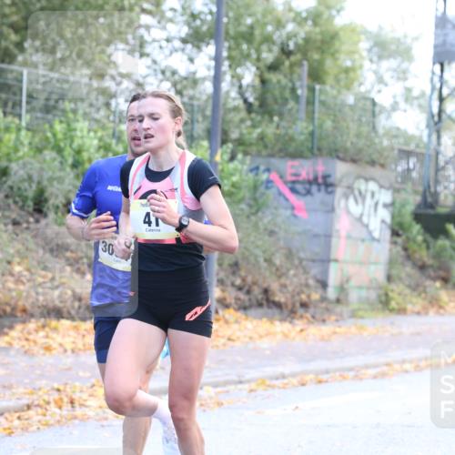 25.10.2026 - hella hamburg halbmarathon Jannik Wohlers http://msf.ph/oto/10847971 25.10.2026 10:12:43 Lombardsbrücke 30088, 26, 41 meine-sportfotos.de
