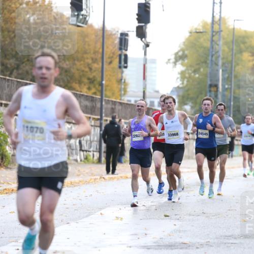 25.10.2026 - hella hamburg halbmarathon Jannik Wohlers http://msf.ph/oto/10847985 25.10.2026 10:13:18 Lombardsbrücke 11070 meine-sportfotos.de