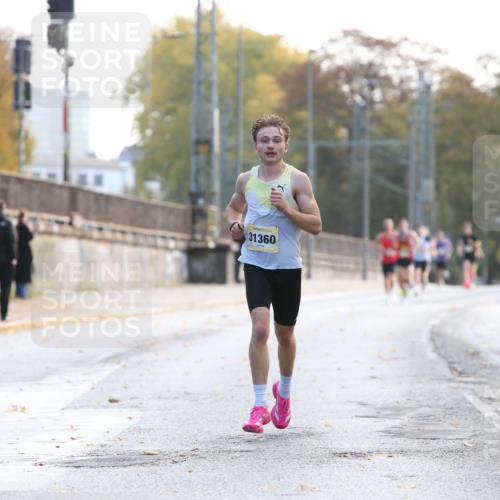 25.10.2026 - hella hamburg halbmarathon Jannik Wohlers http://msf.ph/oto/10848010 25.10.2026 10:13:44 Lombardsbrücke 31360 meine-sportfotos.de
