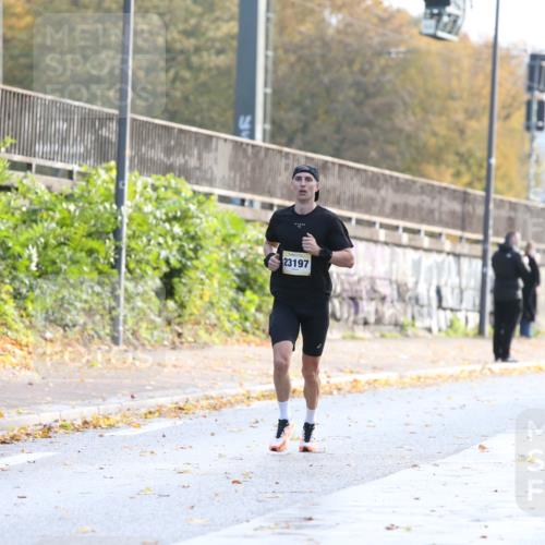 25.10.2026 - hella hamburg halbmarathon Jannik Wohlers http://msf.ph/oto/10848073 25.10.2026 10:14:12 Lombardsbrücke 19518, 17147, 13655, 34844, 44 meine-sportfotos.de