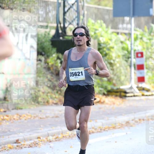 25.10.2026 - hella hamburg halbmarathon Jannik Wohlers http://msf.ph/oto/10848288 25.10.2026 10:15:49 Lombardsbrücke 33007, 17621, 35621 meine-sportfotos.de