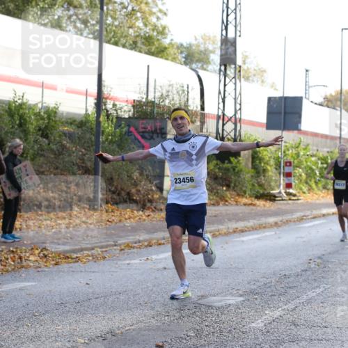 25.10.2026 - hella hamburg halbmarathon Jannik Wohlers http://msf.ph/oto/10848405 25.10.2026 10:16:30 Lombardsbrücke 23456, 36317 meine-sportfotos.de