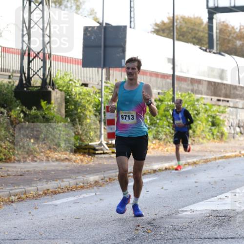 25.10.2026 - hella hamburg halbmarathon Jannik Wohlers http://msf.ph/oto/10848445 25.10.2026 10:16:40 Lombardsbrücke 19773, 9713 meine-sportfotos.de